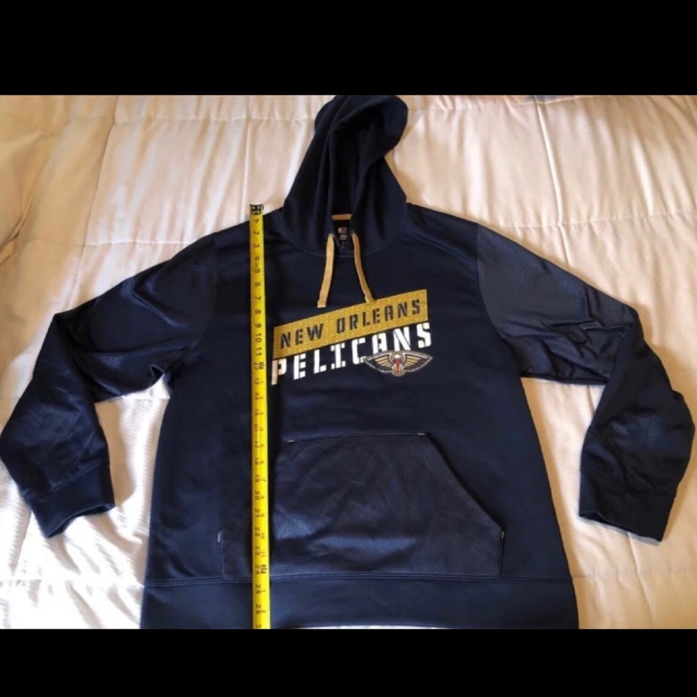 Vintage NBA New Orleans Pelicans Navy Blue PRIMARY Logo Hoodie size Men Large